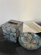 Load image into Gallery viewer, Gold Shell Tissue Box Cover Cube