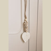 Load image into Gallery viewer, Shell Curtain Holdback