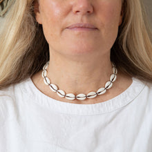 Load image into Gallery viewer, Handmade Cowrie Shell Necklace Choker