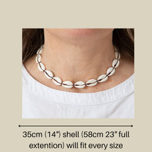 Load image into Gallery viewer, Handmade Cowrie Shell Necklace Choker