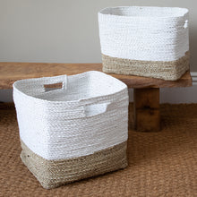 Load image into Gallery viewer, Natural Wicker Basket Dip Design and Handle
