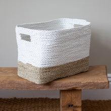 Load image into Gallery viewer, Natural Wicker Basket Dip Design and Handle

