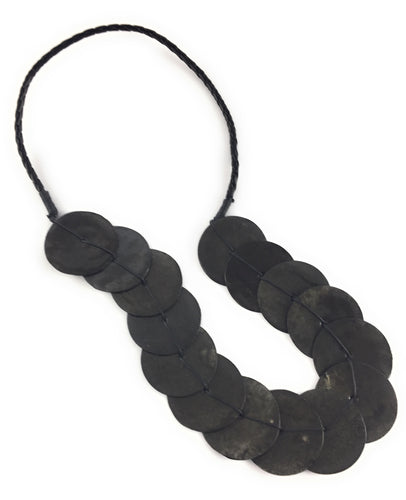 Black shell necklace
